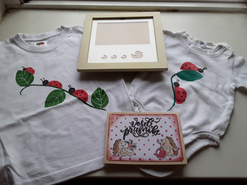 I rarely make cards otherwise but it's nice to coordinate gifts and cards:). And handmade gifts are great because they can be personalized - i.e. the same motive on big sister's T-shirt as on baby's onesie:)