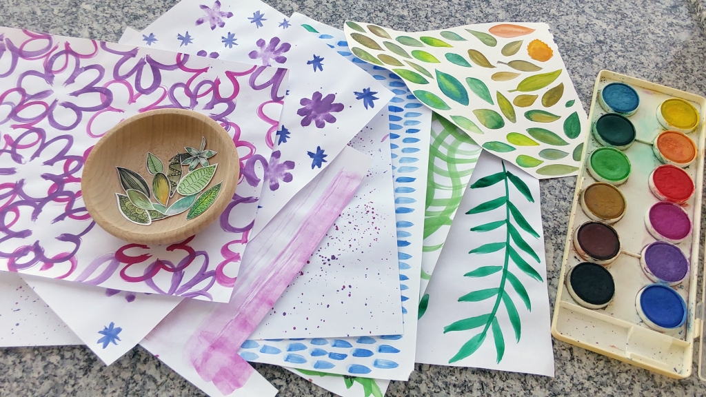 Simple exercises that create beautiful paper and you only need kids' watercolours? Yes, please!